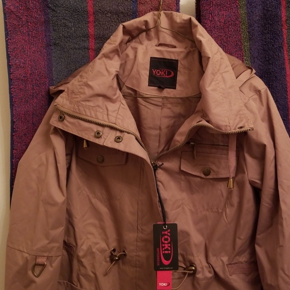 Jacket - Picture 1 of 4